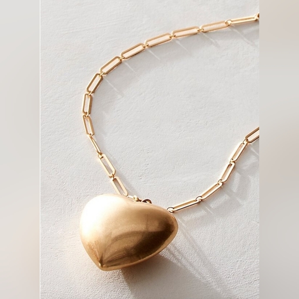 NWT! Free People, Spektor Heart Pendant Necklace, Vintage Gold - Picture 4 of 13